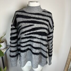 Calligraphie Women's Large ~ Grey Black Tiger Print Fuzzy Stripes Sweater